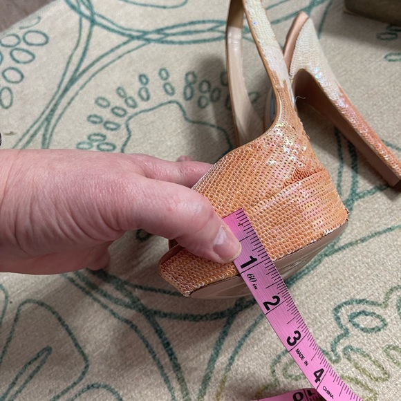 Prada size 38 shoes 👑👑 - Picture 7 of 8